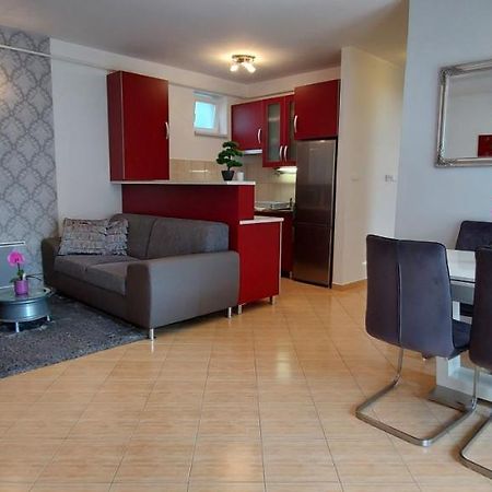 Amulett Suite Apartment Hajdúszoboszló Buitenkant foto