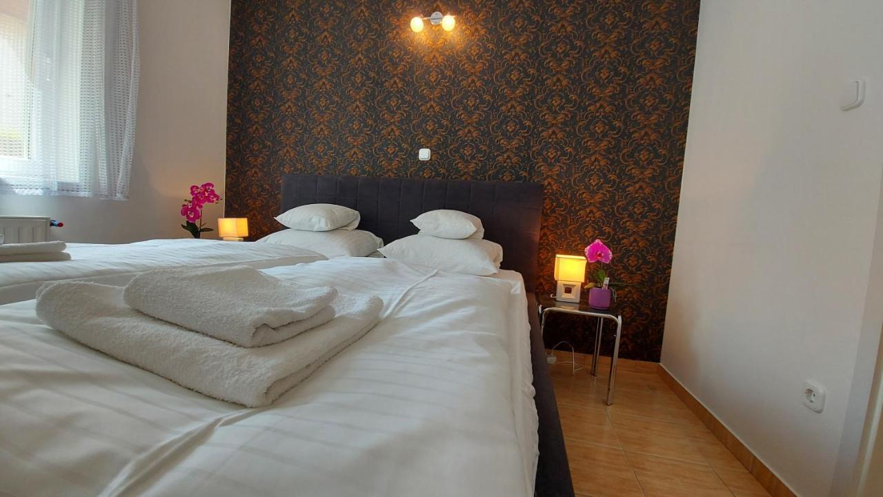 Amulett Suite Apartment Hajdúszoboszló Buitenkant foto