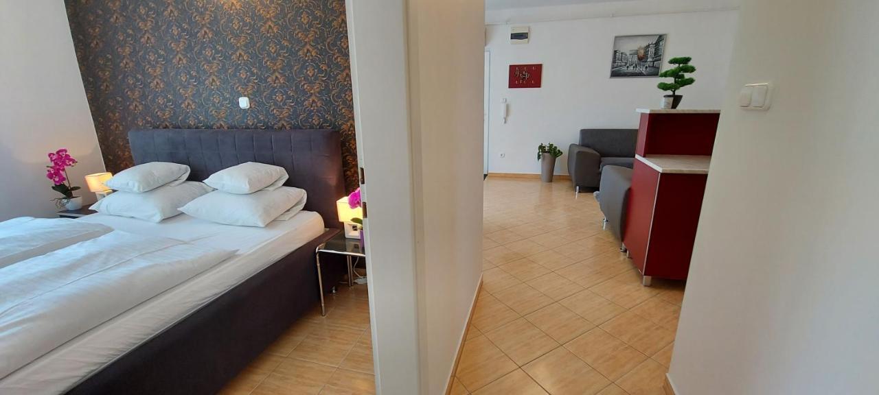 Amulett Suite Apartment Hajdúszoboszló Buitenkant foto
