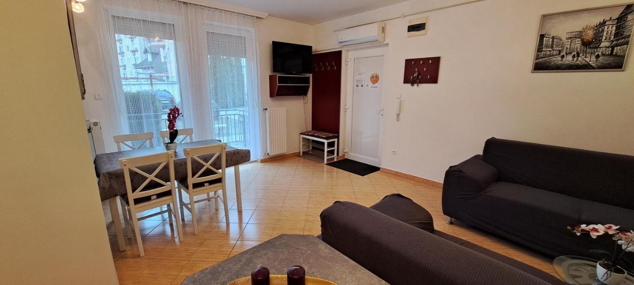 Amulett Suite Apartment Hajdúszoboszló Buitenkant foto